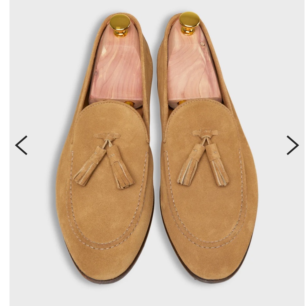Sid Mashburn Nassau Tassel Loafer
Tan Suede, Size 12